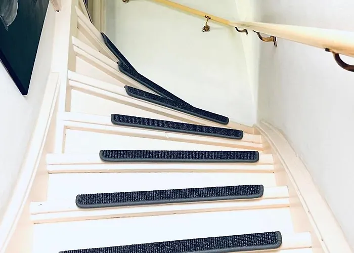 Light And Spacious Getaway House