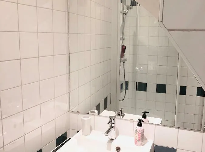 Light And Spacious Getaway House Дом отдыха Арнем